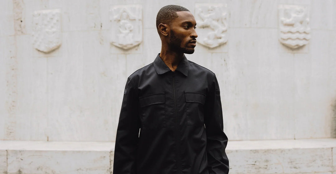 What does a black jacket mean for a chef?