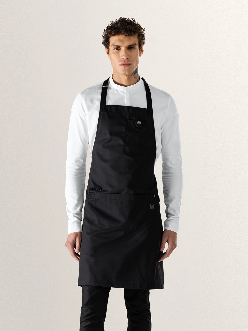 301266002_1-medium-front.webp?